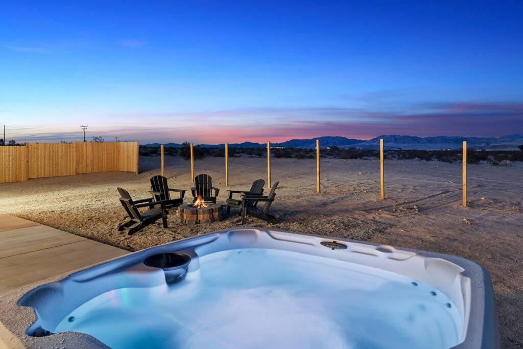 Star Gazers Modern Home On 5 Acres Of Land! Sunfair Heights Εξωτερικό φωτογραφία