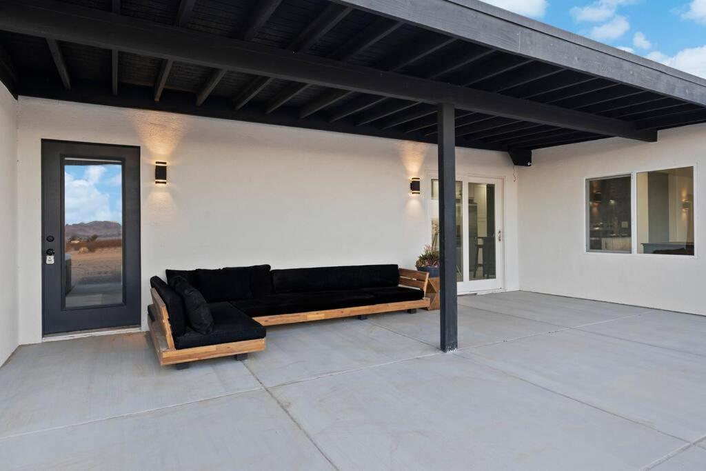 Star Gazers Modern Home On 5 Acres Of Land! Sunfair Heights Εξωτερικό φωτογραφία