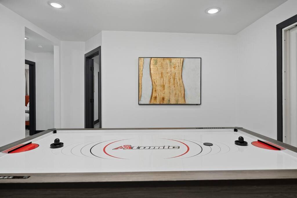 Star Gazers Modern Home On 5 Acres Of Land! Sunfair Heights Εξωτερικό φωτογραφία