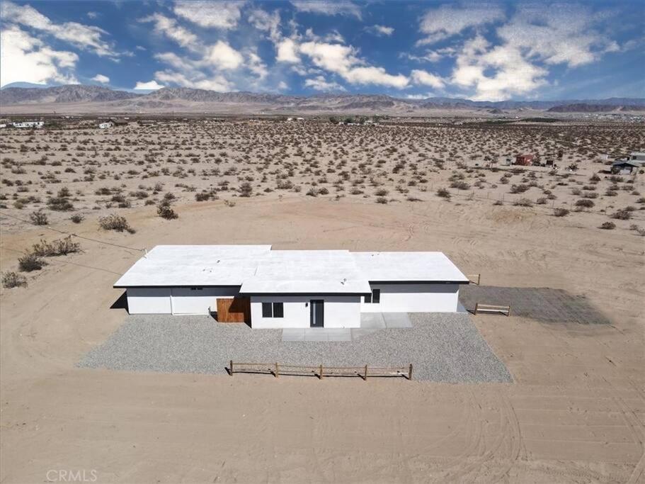 Star Gazers Modern Home On 5 Acres Of Land! Sunfair Heights Εξωτερικό φωτογραφία